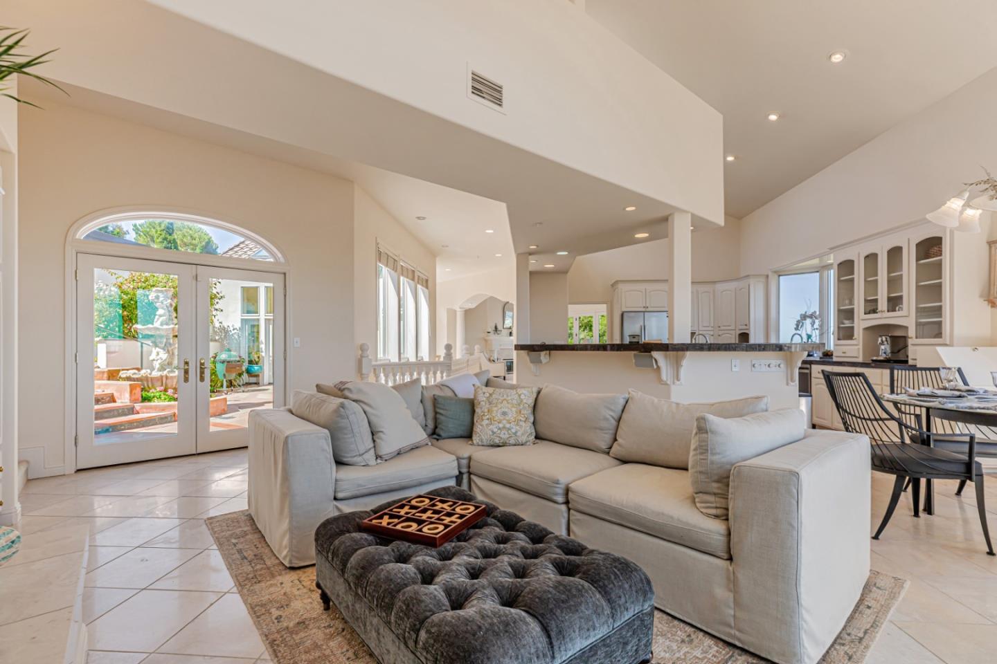 Detail Gallery Image 11 of 35 For 25691 Whip Rd, Monterey,  CA 93940 - 4 Beds | 4/1 Baths