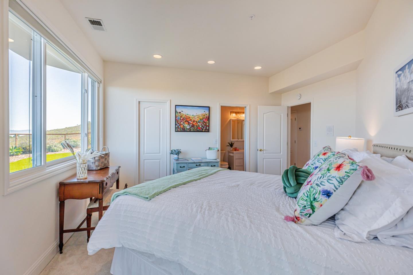 Detail Gallery Image 23 of 35 For 25691 Whip Rd, Monterey,  CA 93940 - 4 Beds | 4/1 Baths