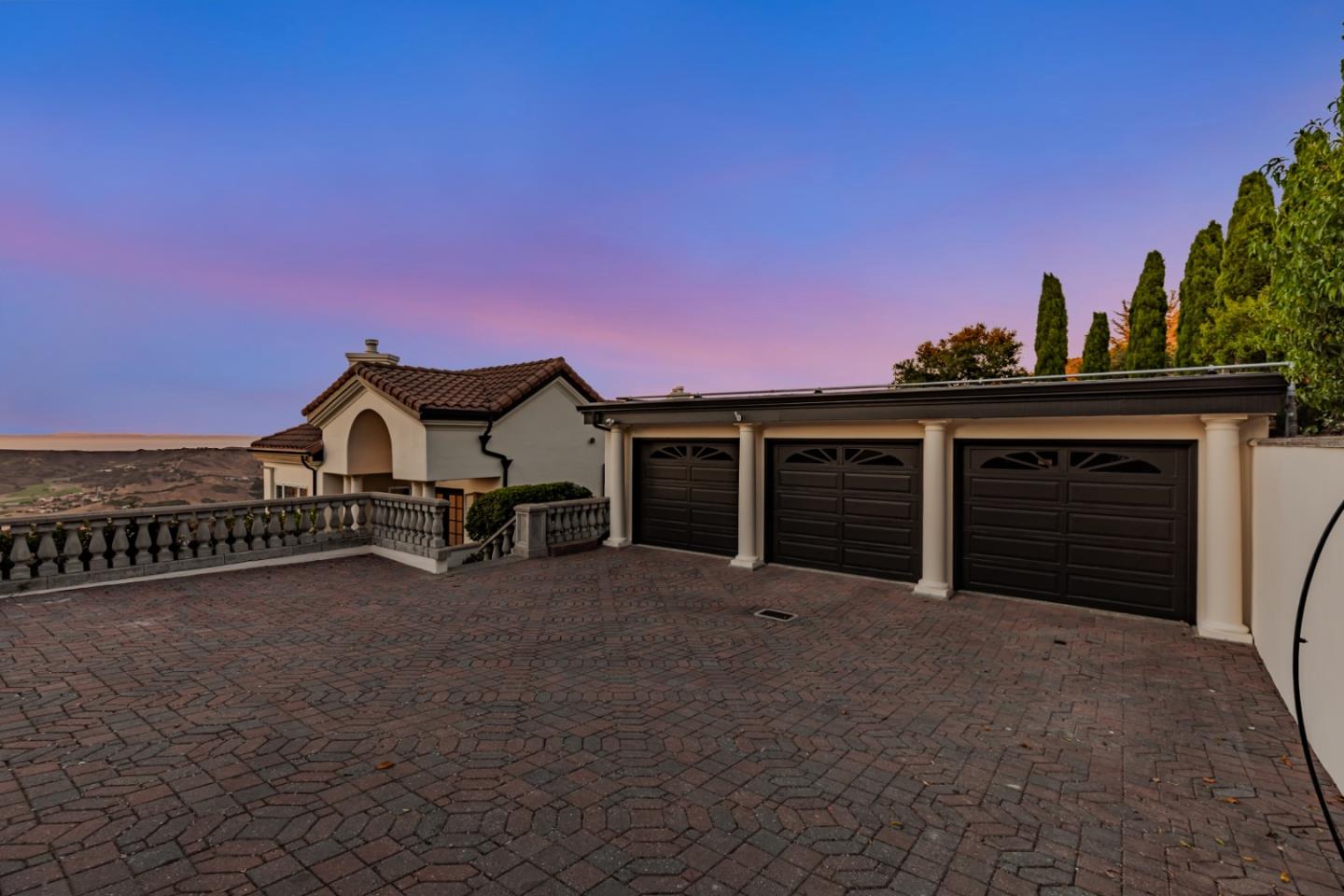 Detail Gallery Image 3 of 35 For 25691 Whip Rd, Monterey,  CA 93940 - 4 Beds | 4/1 Baths