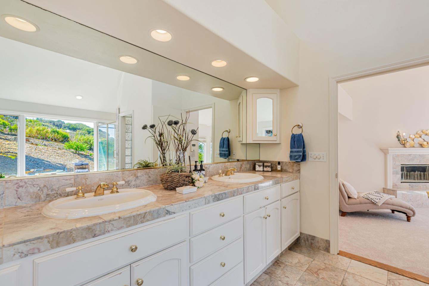 Detail Gallery Image 30 of 35 For 25691 Whip Rd, Monterey,  CA 93940 - 4 Beds | 4/1 Baths