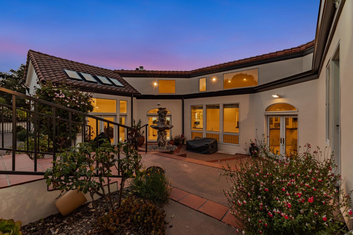 Detail Gallery Image 7 of 35 For 25691 Whip Rd, Monterey,  CA 93940 - 4 Beds | 4/1 Baths