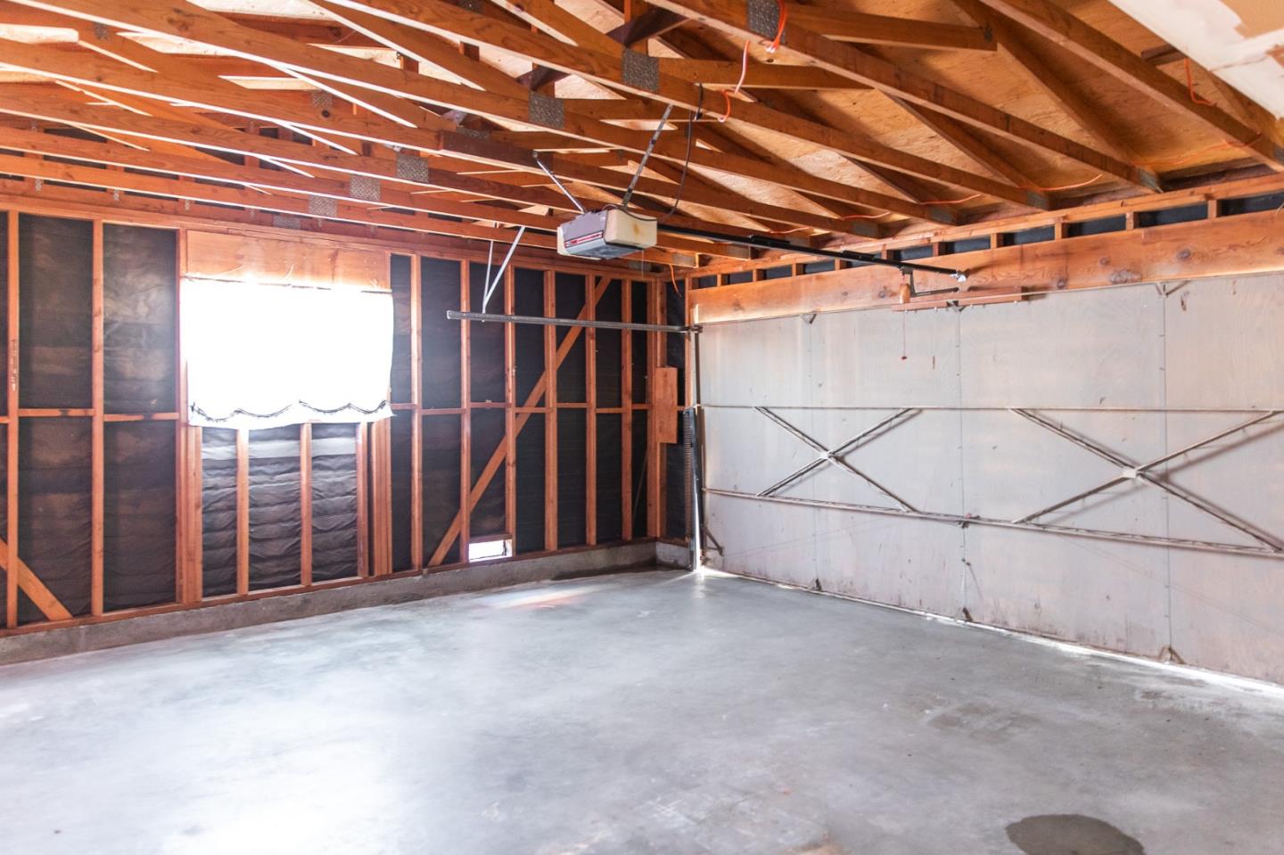 Detail Gallery Image 11 of 11 For 1841 Lincoln St, Seaside,  CA 93955 - 3 Beds | 1/1 Baths