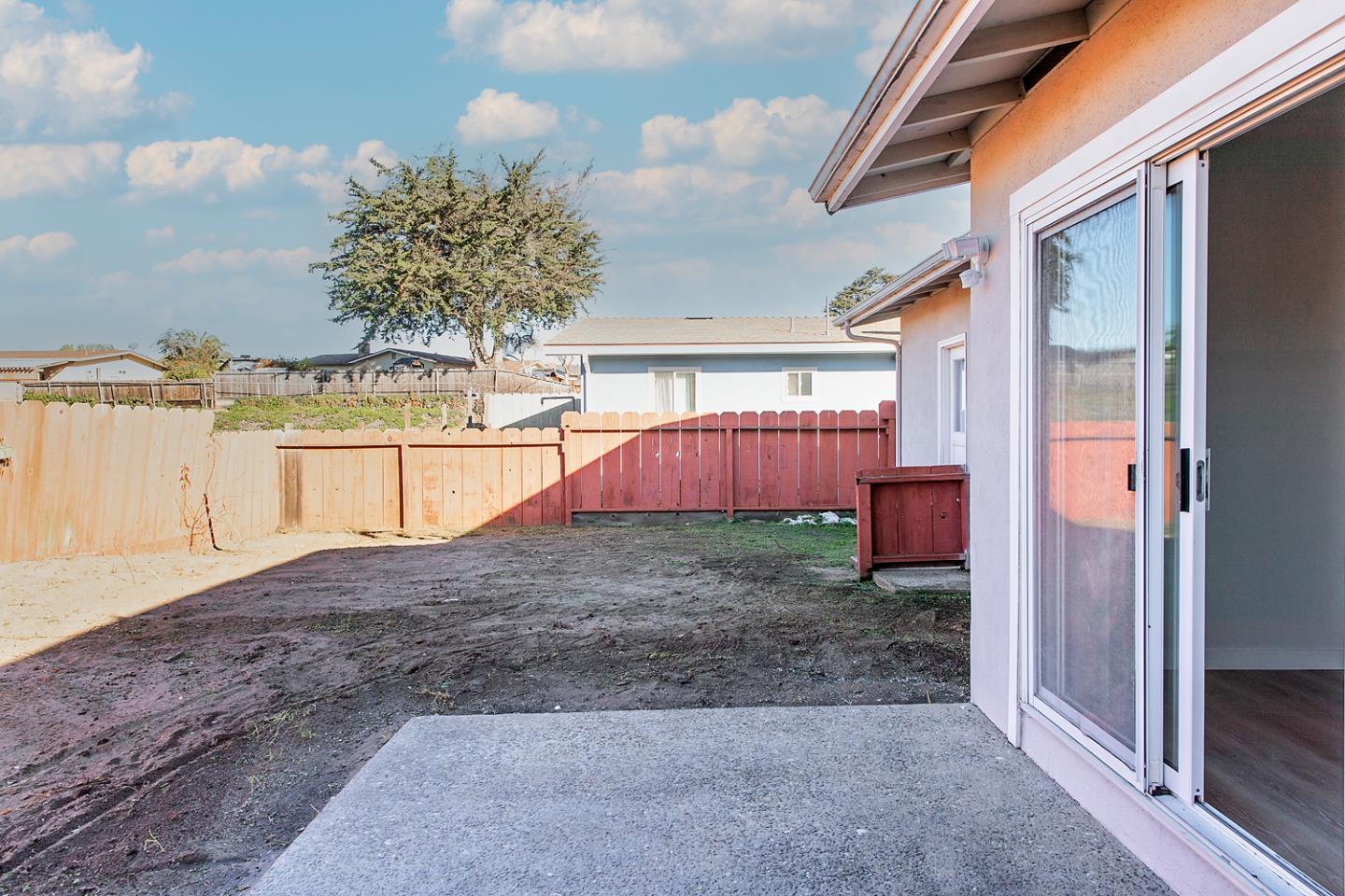 Detail Gallery Image 7 of 7 For 1841 Lincoln St, Seaside,  CA 93955 - 3 Beds | 1/1 Baths