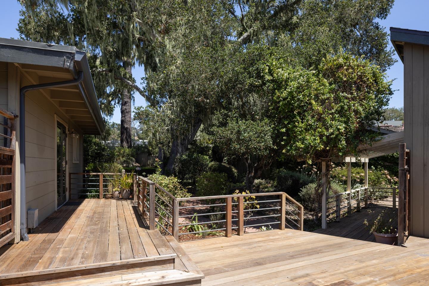 Detail Gallery Image 19 of 28 For 25245 Ward Pl, Carmel,  CA 93923 - 3 Beds | 2 Baths