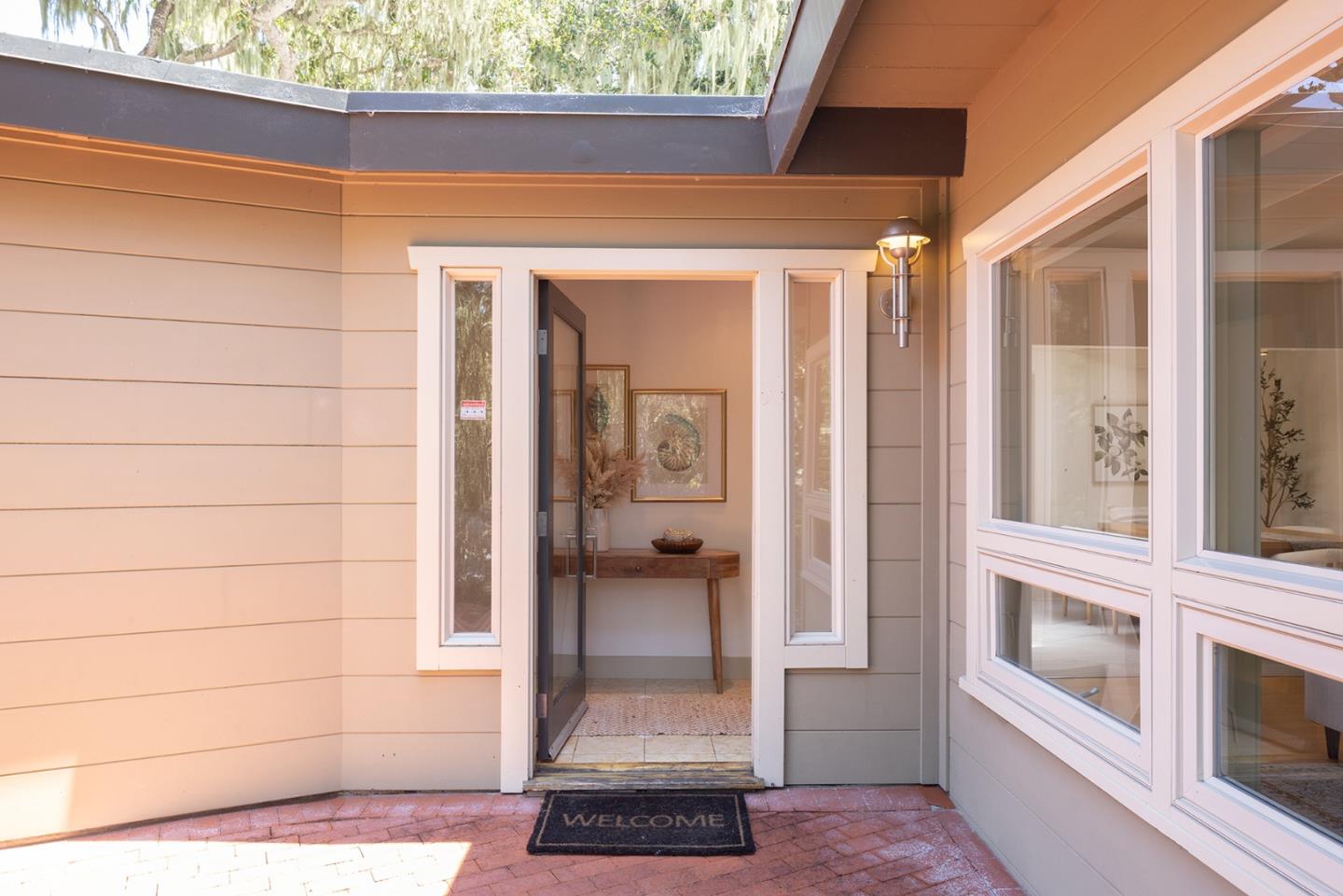 Detail Gallery Image 3 of 28 For 25245 Ward Pl, Carmel,  CA 93923 - 3 Beds | 2 Baths
