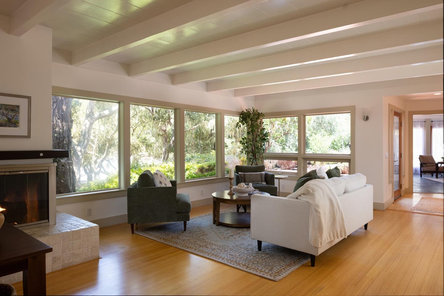 Detail Gallery Image 5 of 28 For 25245 Ward Pl, Carmel,  CA 93923 - 3 Beds | 2 Baths