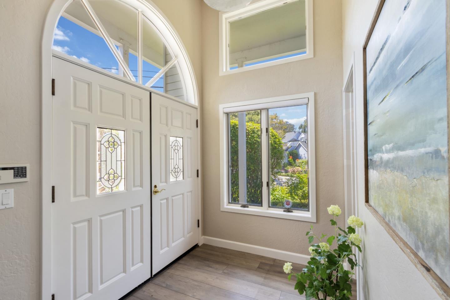 Detail Gallery Image 2 of 76 For 160 Frederick St, Santa Cruz,  CA 95062 - 3 Beds | 3 Baths