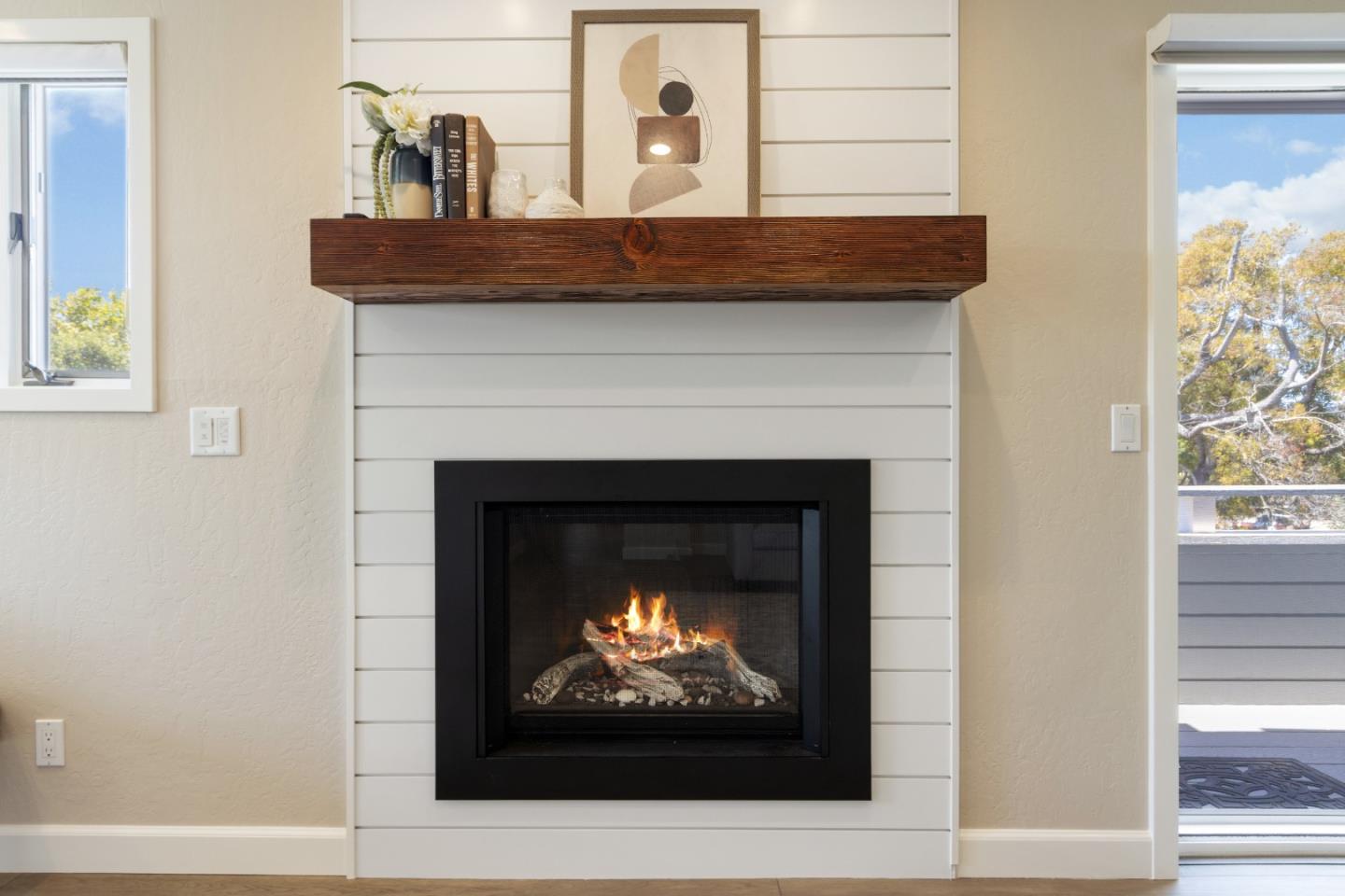 Detail Gallery Image 5 of 76 For 160 Frederick St, Santa Cruz,  CA 95062 - 3 Beds | 3 Baths