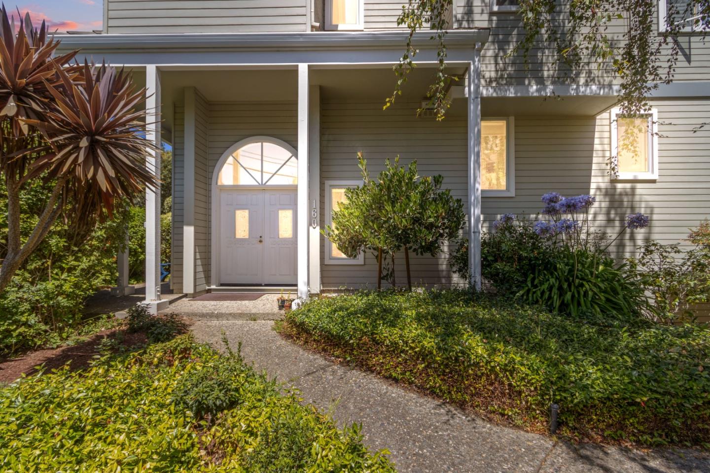 Detail Gallery Image 63 of 76 For 160 Frederick St, Santa Cruz,  CA 95062 - 3 Beds | 3 Baths