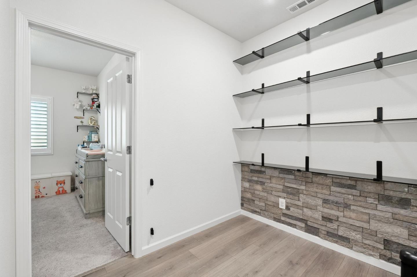 Detail Gallery Image 26 of 35 For 3826 Fong Ranch Rd, Sacramento,  CA 95834 - 4 Beds | 2 Baths