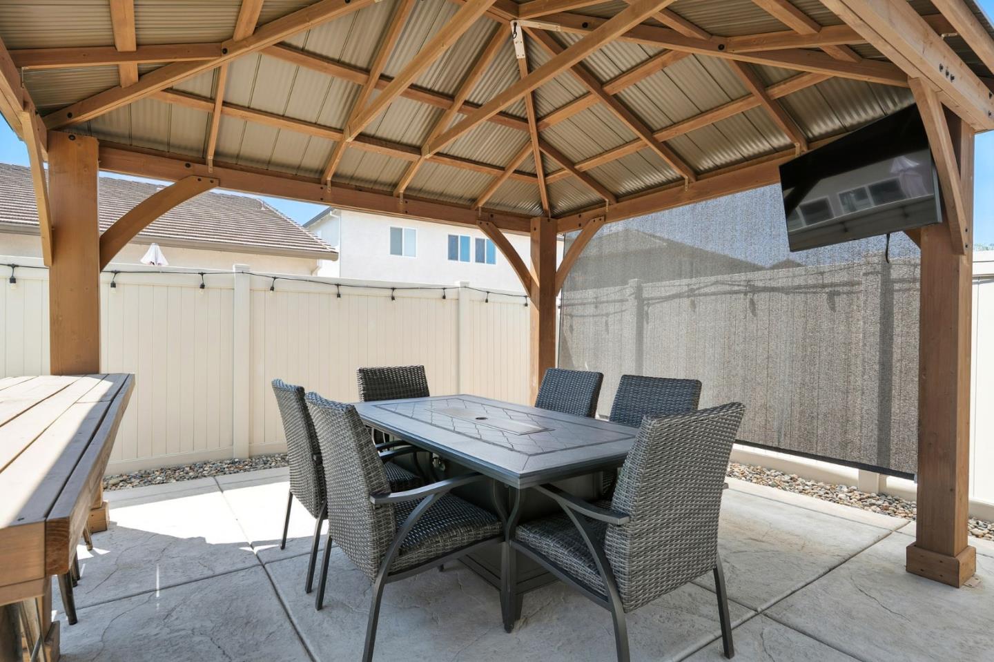 Detail Gallery Image 34 of 35 For 3826 Fong Ranch Rd, Sacramento,  CA 95834 - 4 Beds | 2 Baths
