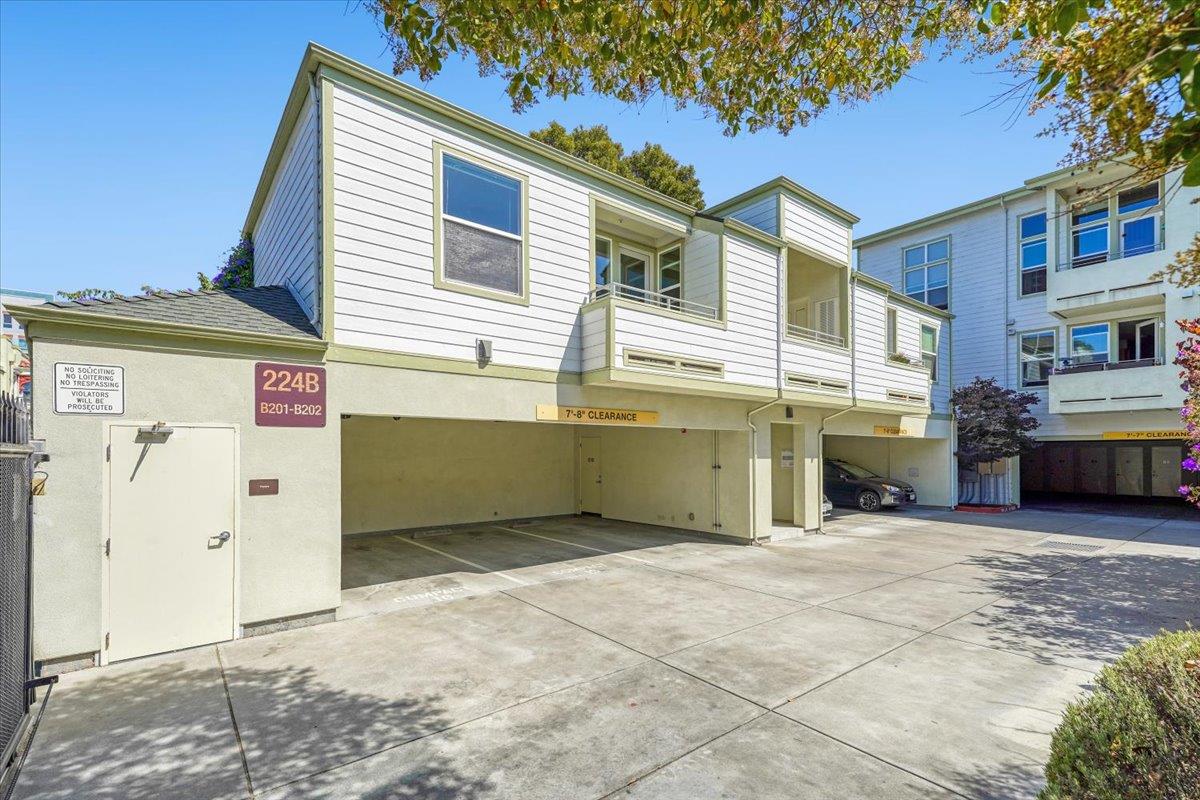 Detail Gallery Image 9 of 15 For 224 Laurel #B202,  Santa Cruz,  CA 95060 - 1 Beds | 1 Baths