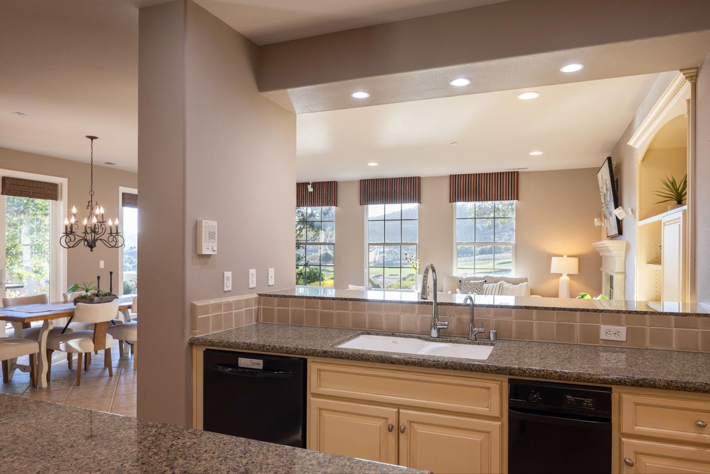 Detail Gallery Image 16 of 50 For 106 Las Brisas Dr, Monterey,  CA 93940 - 3 Beds | 3/1 Baths