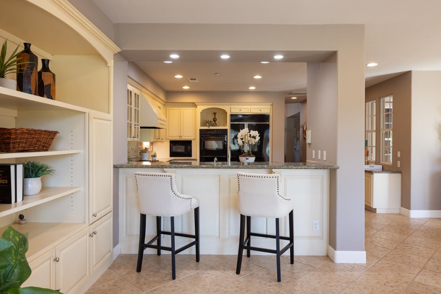 Detail Gallery Image 18 of 50 For 106 Las Brisas Dr, Monterey,  CA 93940 - 3 Beds | 3/1 Baths