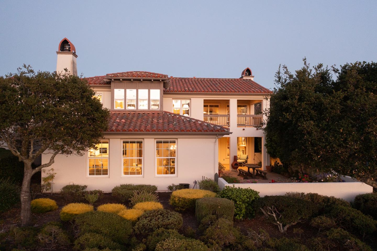 Detail Gallery Image 3 of 50 For 106 Las Brisas Dr, Monterey,  CA 93940 - 3 Beds | 3/1 Baths