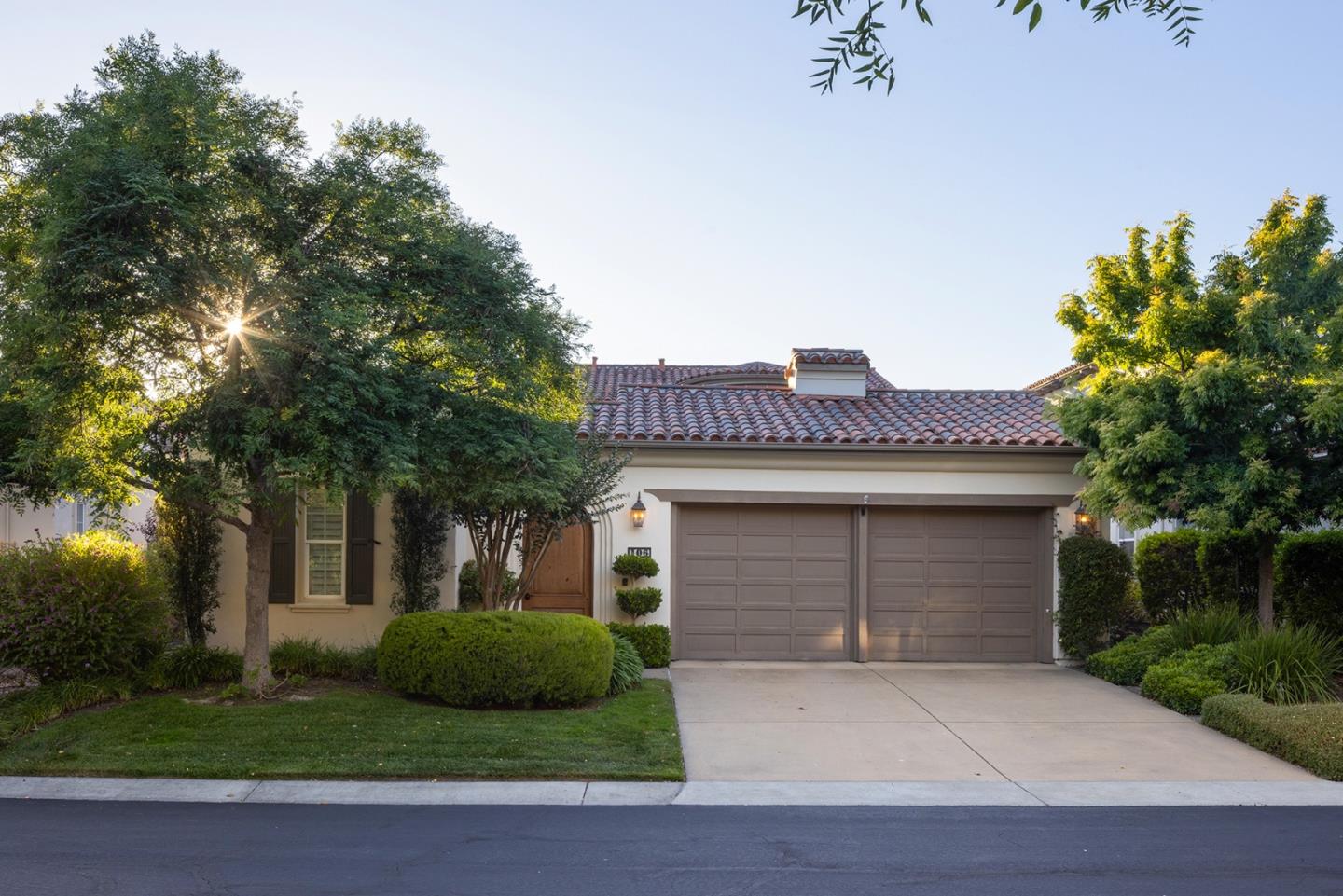 Detail Gallery Image 5 of 50 For 106 Las Brisas Dr, Monterey,  CA 93940 - 3 Beds | 3/1 Baths