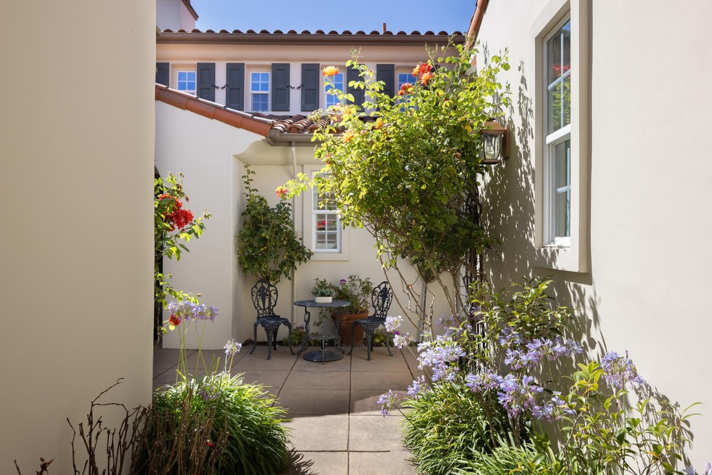 Detail Gallery Image 7 of 50 For 106 Las Brisas Dr, Monterey,  CA 93940 - 3 Beds | 3/1 Baths