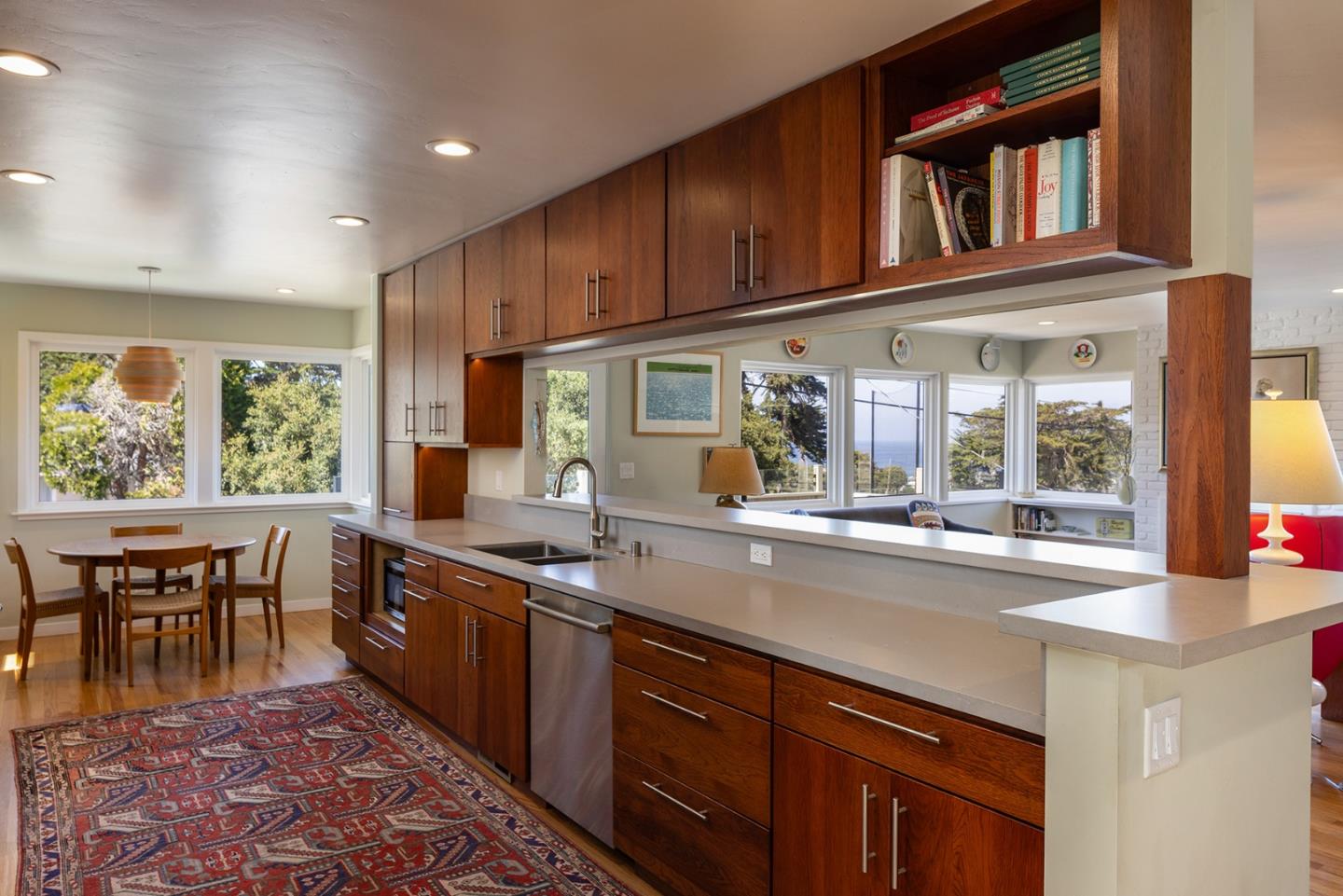 Detail Gallery Image 10 of 45 For 735 Bayview Ave, Pacific Grove,  CA 93950 - 3 Beds | 2/1 Baths