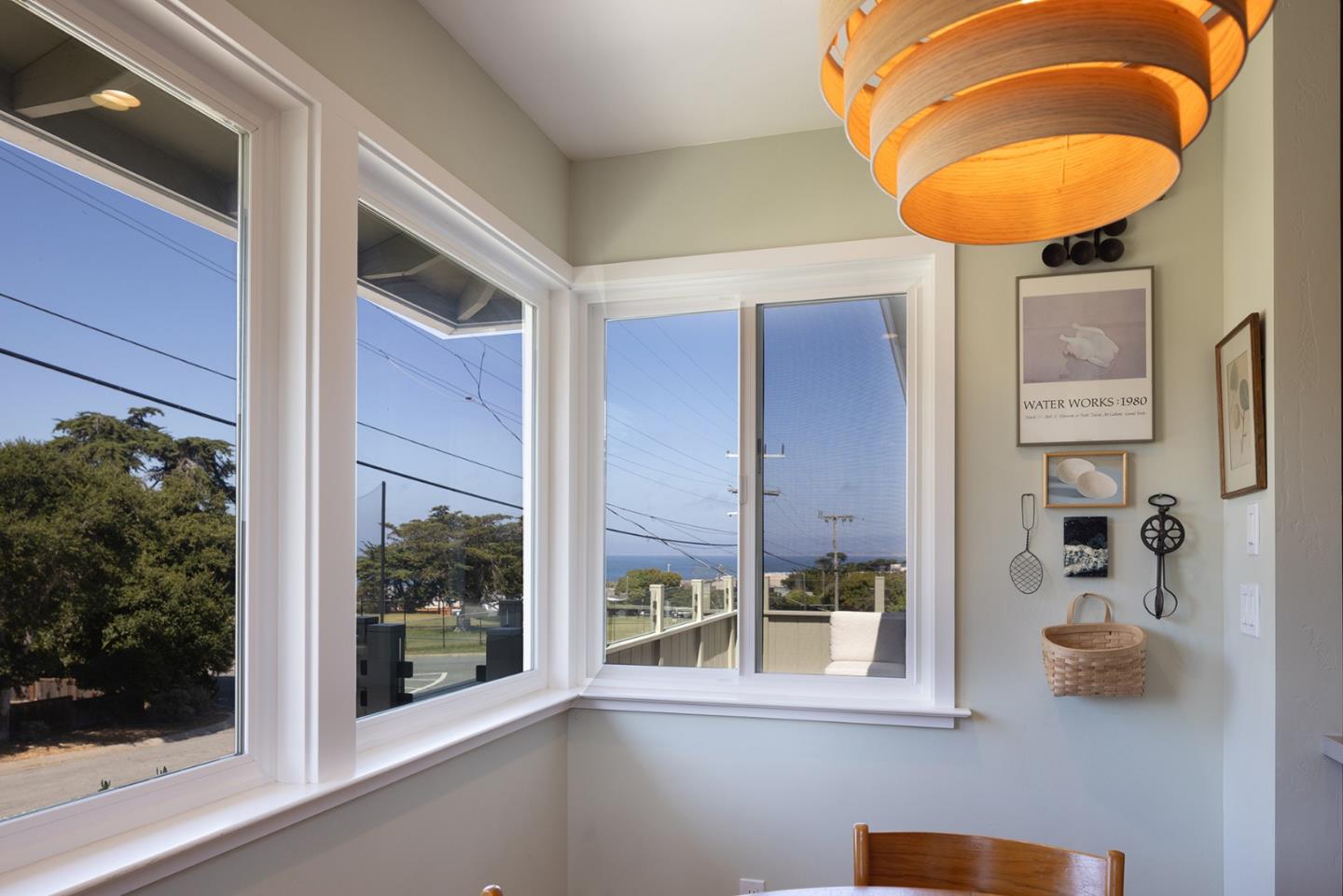 Detail Gallery Image 12 of 45 For 735 Bayview Ave, Pacific Grove,  CA 93950 - 3 Beds | 2/1 Baths