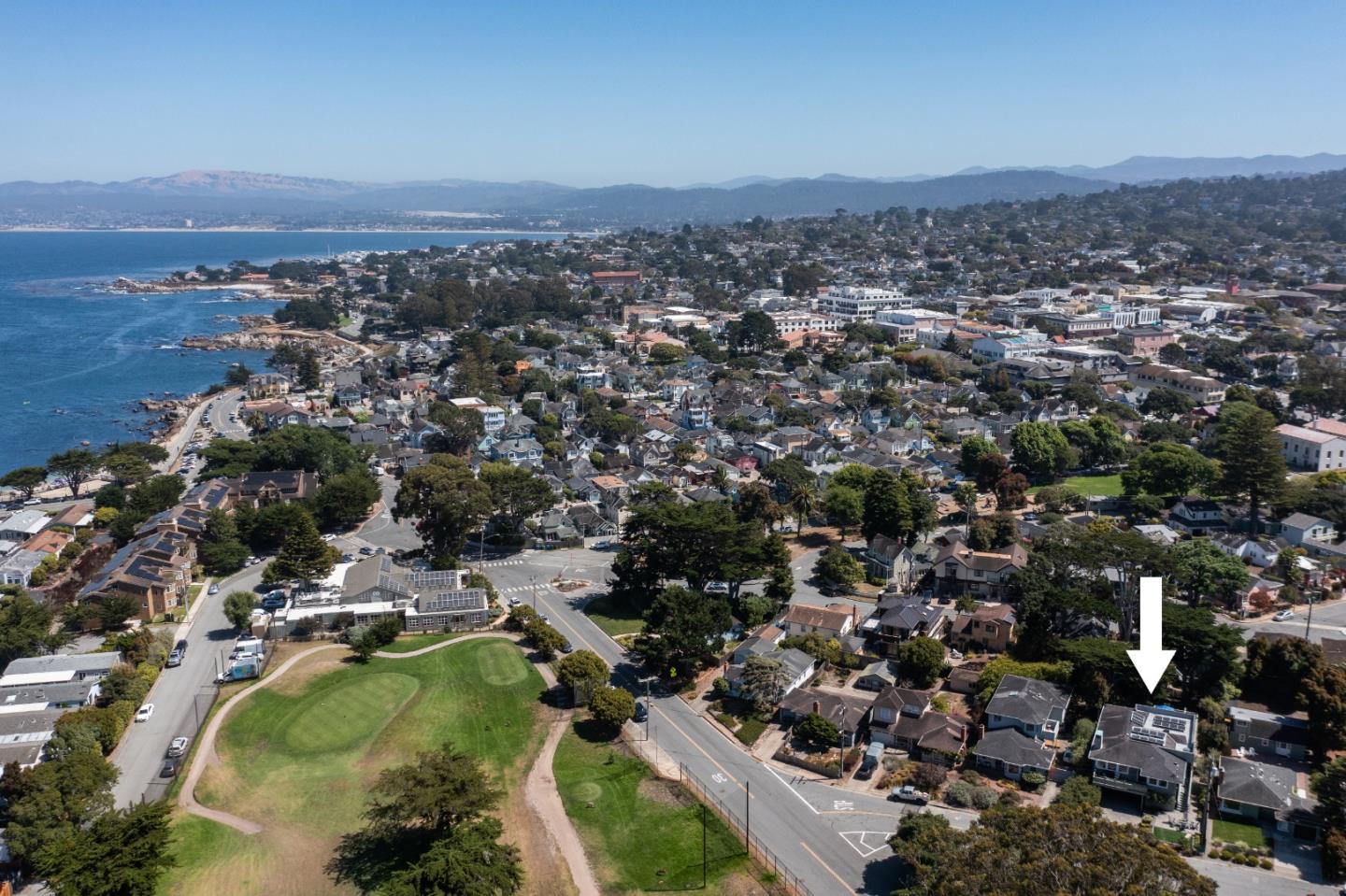 Detail Gallery Image 7 of 45 For 735 Bayview Ave, Pacific Grove,  CA 93950 - 3 Beds | 2/1 Baths