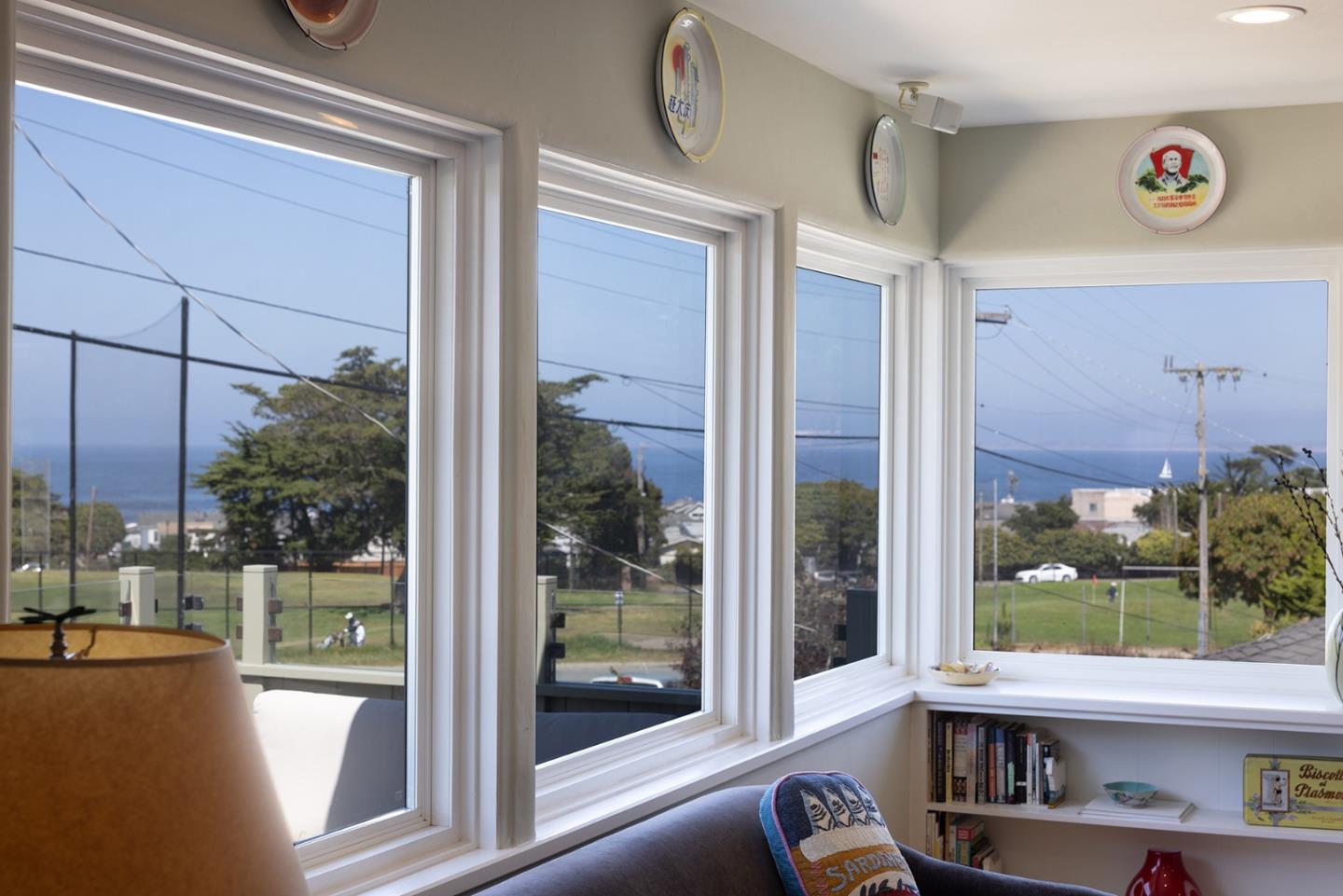 Detail Gallery Image 8 of 45 For 735 Bayview Ave, Pacific Grove,  CA 93950 - 3 Beds | 2/1 Baths
