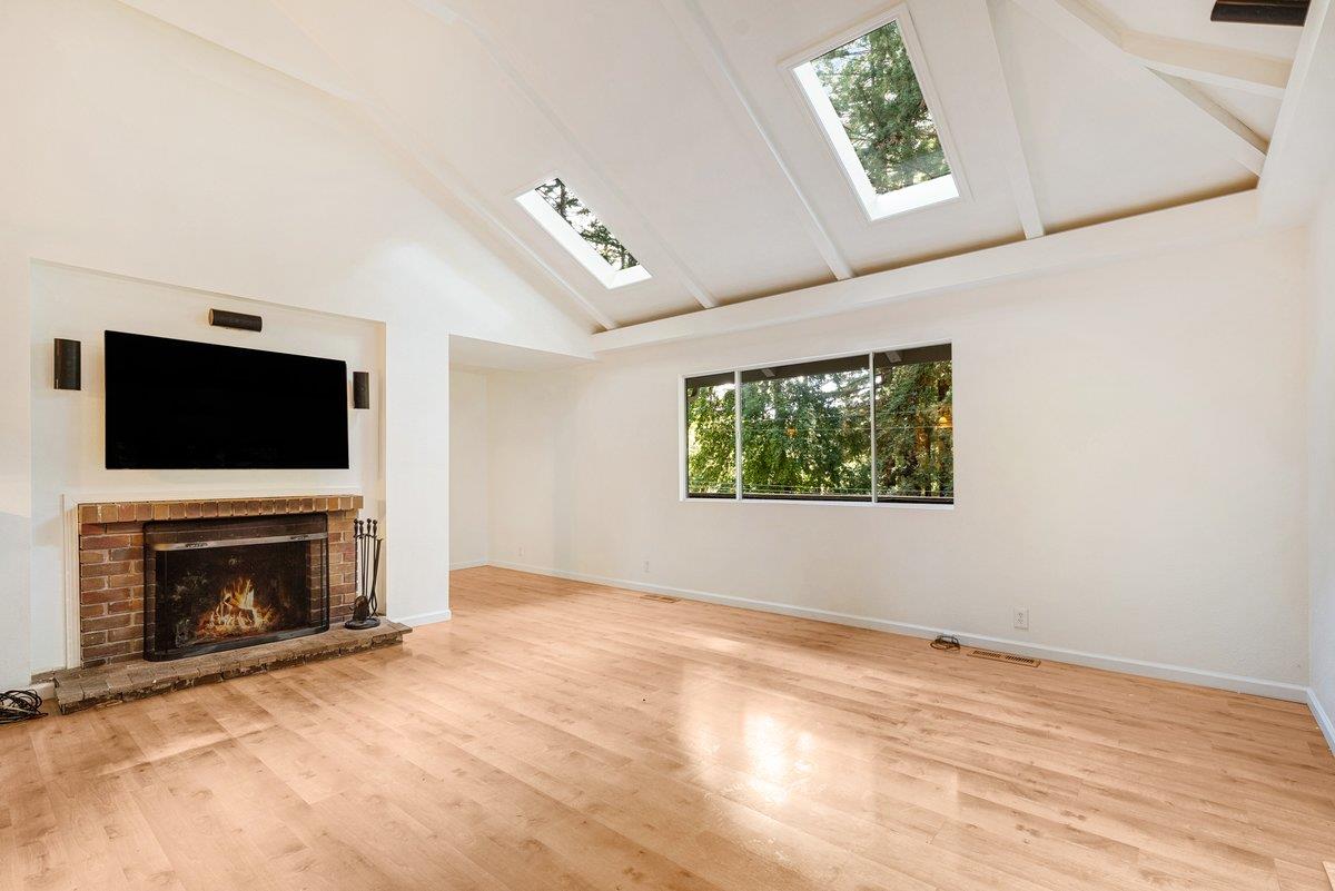 Detail Gallery Image 8 of 15 For 804 Quigg Way, Boulder Creek,  CA 95006 - 2 Beds | 1 Baths