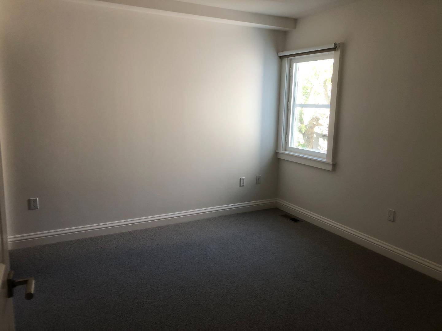 Detail Gallery Image 14 of 15 For 418 Bosworth St a,  San Francisco,  CA 94112 - 3 Beds | 2/1 Baths