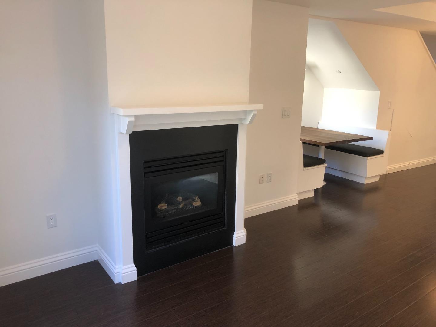 Detail Gallery Image 5 of 15 For 418 Bosworth St a,  San Francisco,  CA 94112 - 3 Beds | 2/1 Baths