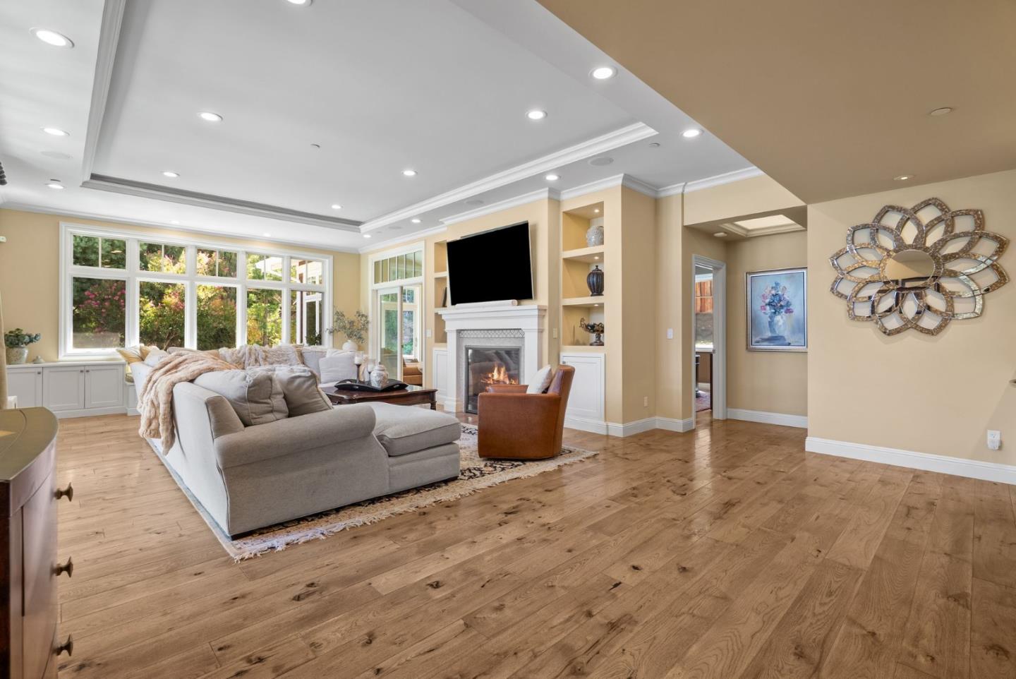 Detail Gallery Image 15 of 48 For 106 Longmeadow Dr, Los Gatos,  CA 95032 - 5 Beds | 5/1 Baths