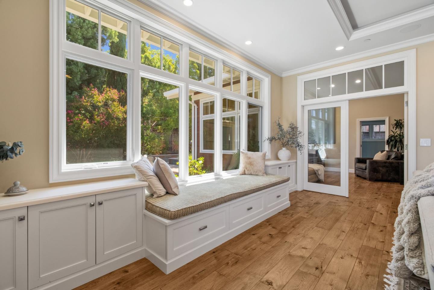 Detail Gallery Image 18 of 48 For 106 Longmeadow Dr, Los Gatos,  CA 95032 - 5 Beds | 5/1 Baths