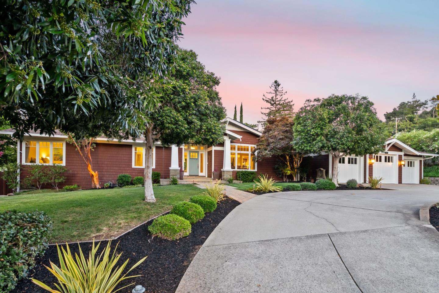 Detail Gallery Image 2 of 48 For 106 Longmeadow Dr, Los Gatos,  CA 95032 - 5 Beds | 5/1 Baths