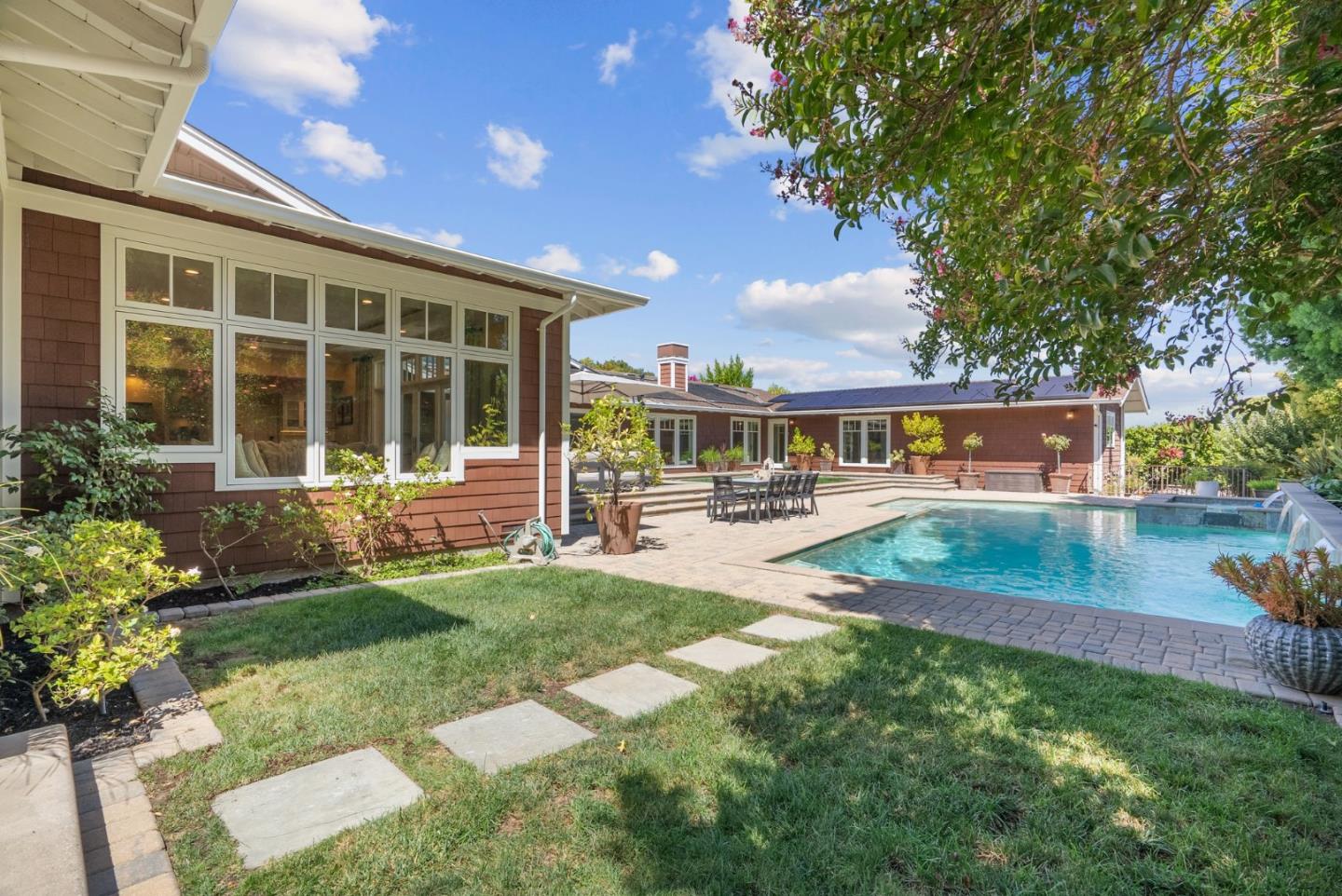Detail Gallery Image 40 of 48 For 106 Longmeadow Dr, Los Gatos,  CA 95032 - 5 Beds | 5/1 Baths