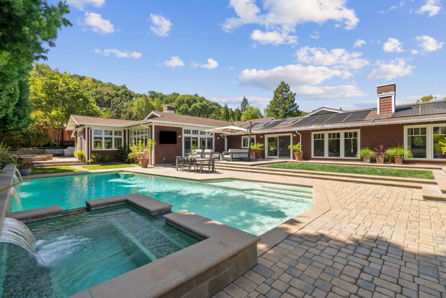 Detail Gallery Image 43 of 48 For 106 Longmeadow Dr, Los Gatos,  CA 95032 - 5 Beds | 5/1 Baths