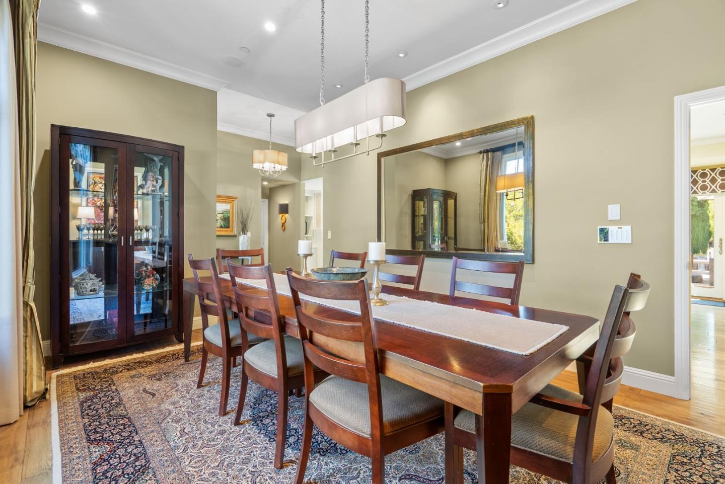 Detail Gallery Image 7 of 48 For 106 Longmeadow Dr, Los Gatos,  CA 95032 - 5 Beds | 5/1 Baths
