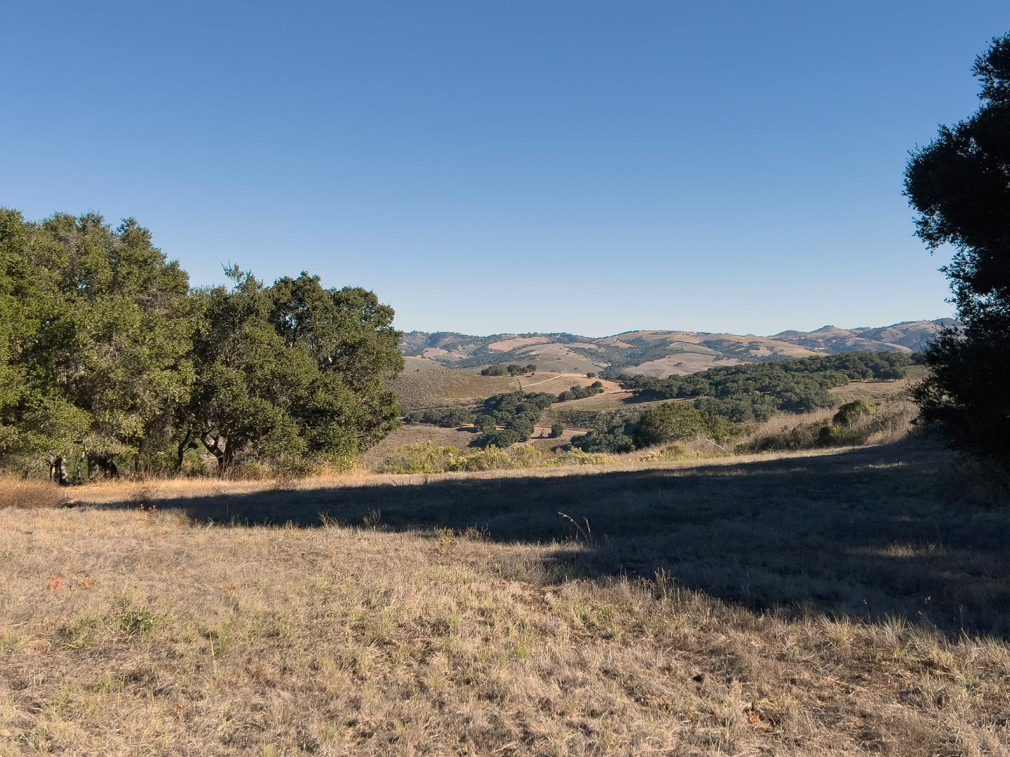 Detail Gallery Image 2 of 11 For 7 Holding Field Run, Carmel Valley,  CA 93923 - – Beds | – Baths