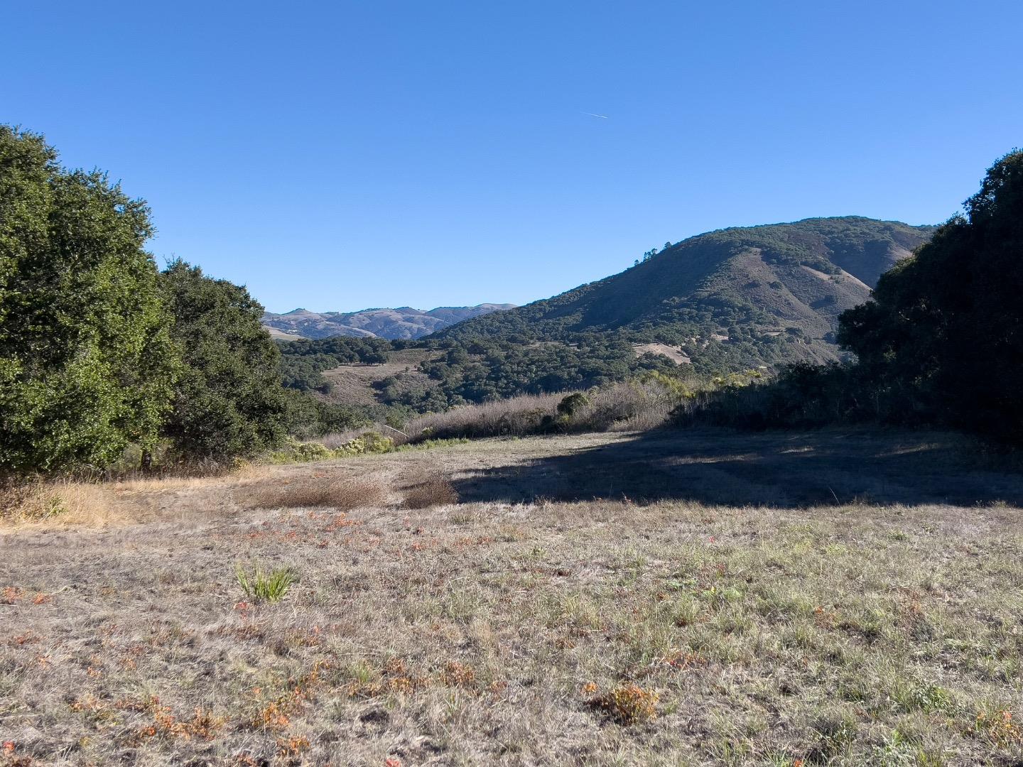 Detail Gallery Image 5 of 11 For 7 Holding Field Run, Carmel Valley,  CA 93923 - – Beds | – Baths