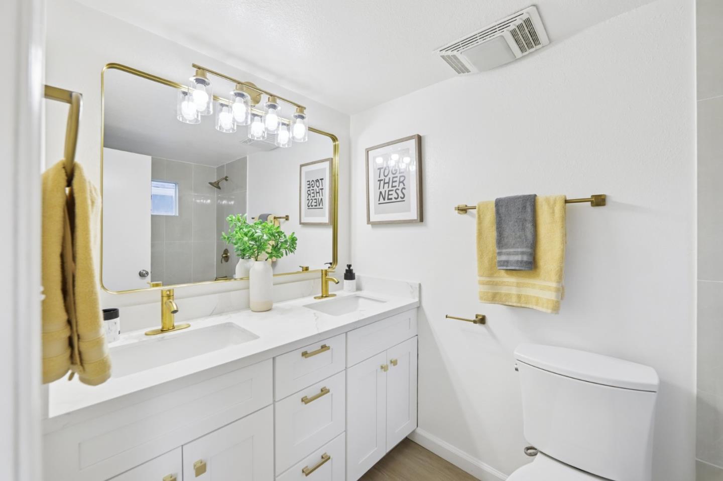 Detail Gallery Image 16 of 67 For 552 14th Ave, Santa Cruz,  CA 95062 - 2 Beds | 1 Baths