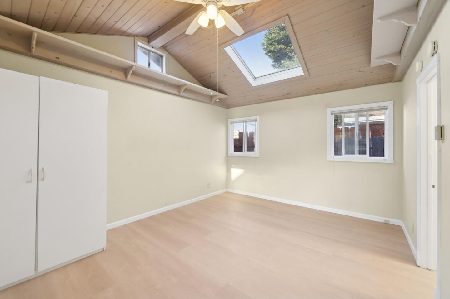 Detail Gallery Image 21 of 67 For 552 14th Ave, Santa Cruz,  CA 95062 - 2 Beds | 1 Baths