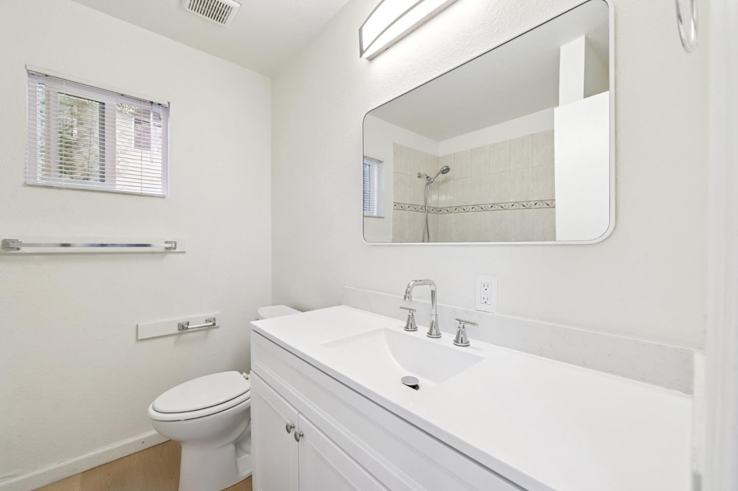 Detail Gallery Image 28 of 67 For 552 14th Ave, Santa Cruz,  CA 95062 - 2 Beds | 1 Baths