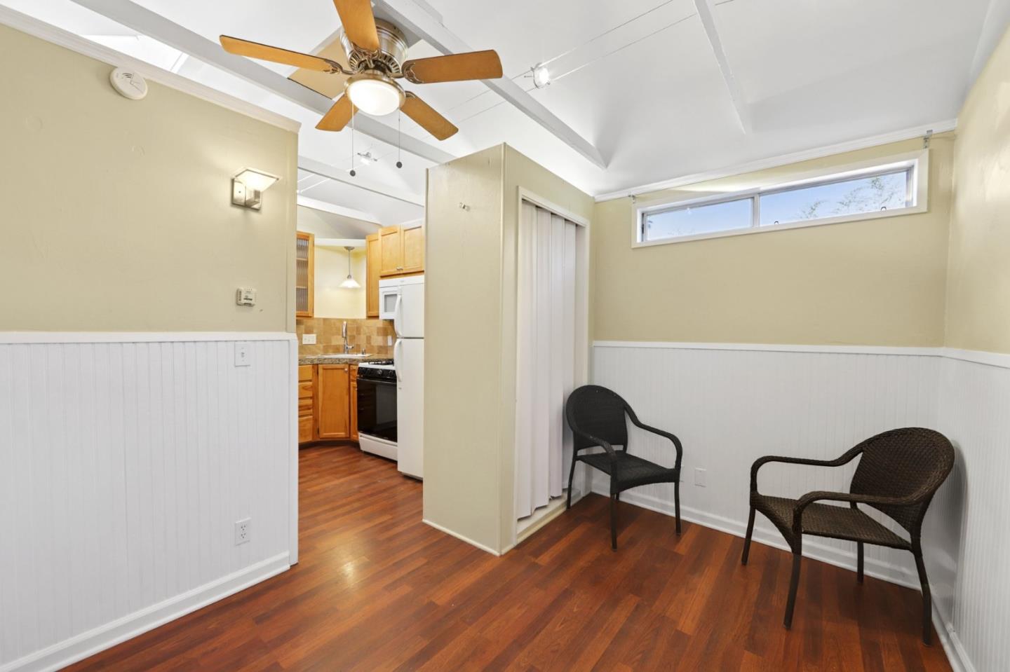 Detail Gallery Image 31 of 67 For 552 14th Ave, Santa Cruz,  CA 95062 - 2 Beds | 1 Baths
