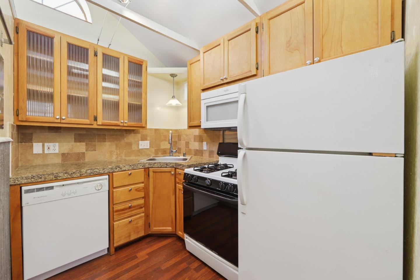 Detail Gallery Image 34 of 67 For 552 14th Ave, Santa Cruz,  CA 95062 - 2 Beds | 1 Baths