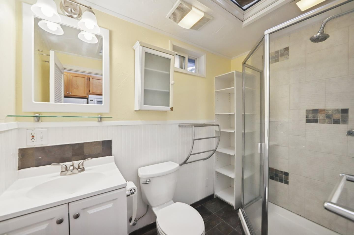 Detail Gallery Image 36 of 67 For 552 14th Ave, Santa Cruz,  CA 95062 - 2 Beds | 1 Baths