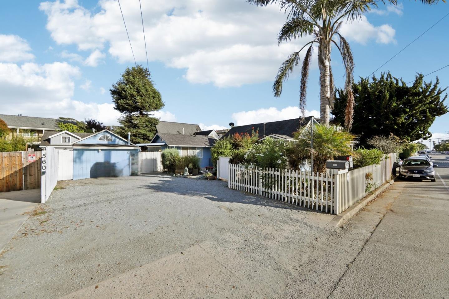 Detail Gallery Image 38 of 67 For 552 14th Ave, Santa Cruz,  CA 95062 - 2 Beds | 1 Baths