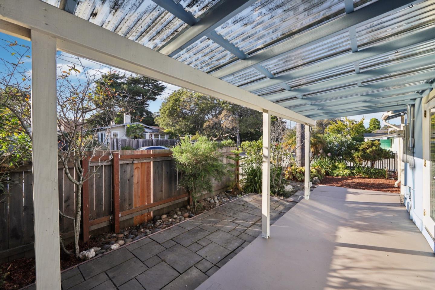 Detail Gallery Image 43 of 67 For 552 14th Ave, Santa Cruz,  CA 95062 - 2 Beds | 1 Baths