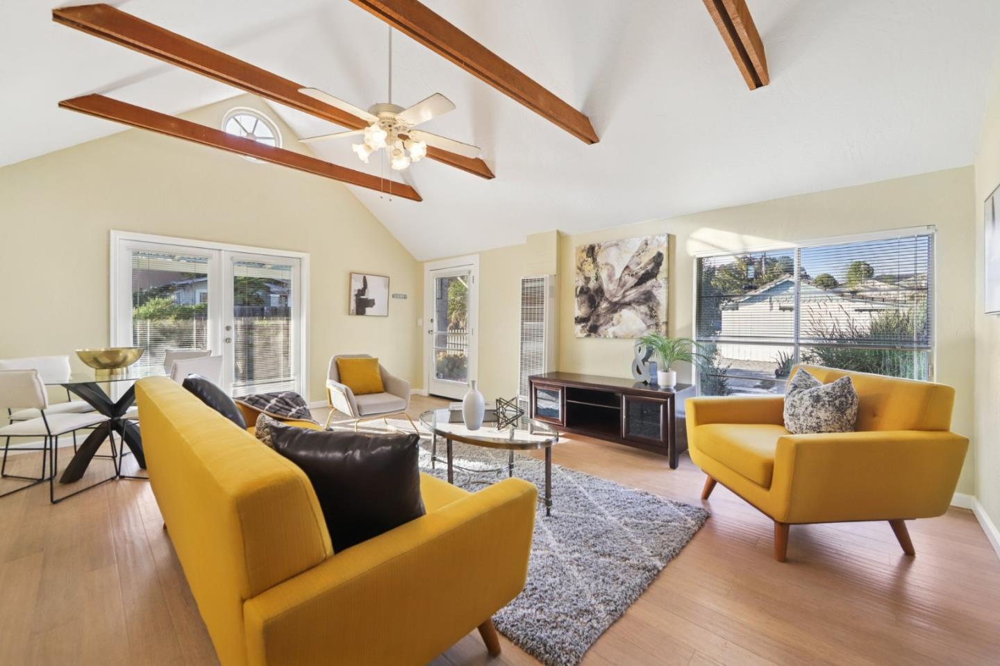 Detail Gallery Image 6 of 67 For 552 14th Ave, Santa Cruz,  CA 95062 - 2 Beds | 1 Baths