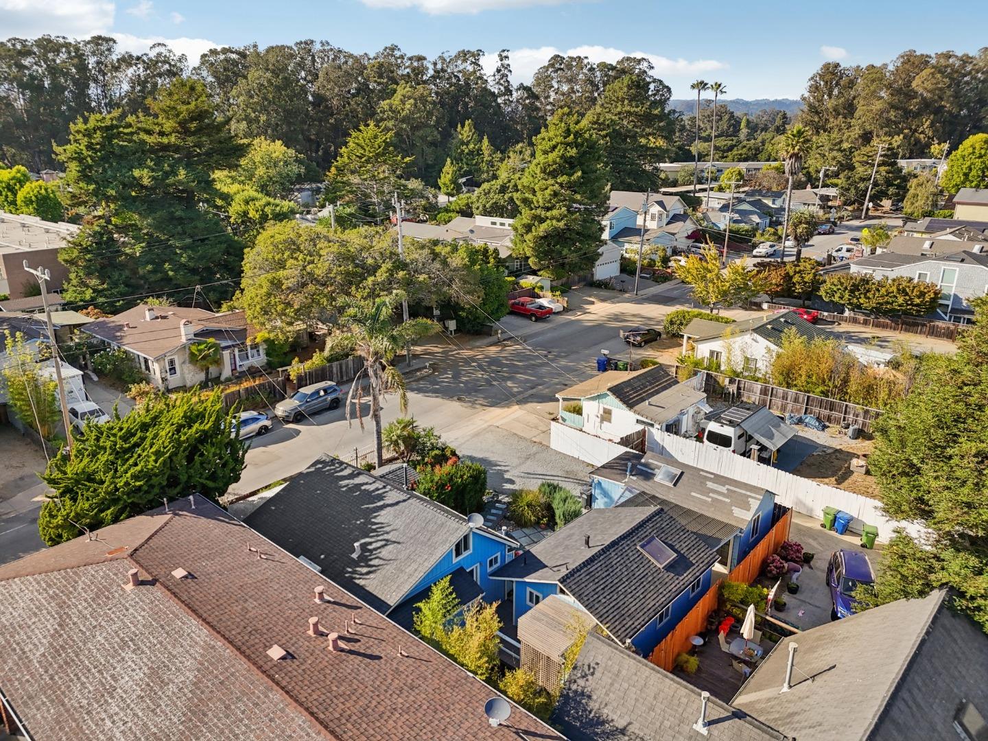Detail Gallery Image 61 of 67 For 552 14th Ave, Santa Cruz,  CA 95062 - 2 Beds | 1 Baths