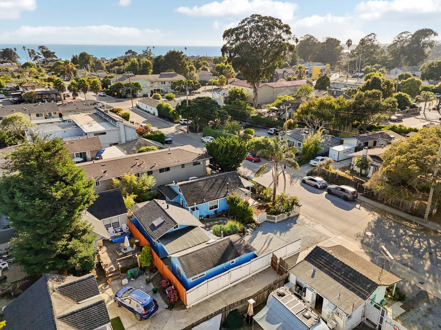 Detail Gallery Image 62 of 67 For 552 14th Ave, Santa Cruz,  CA 95062 - 2 Beds | 1 Baths