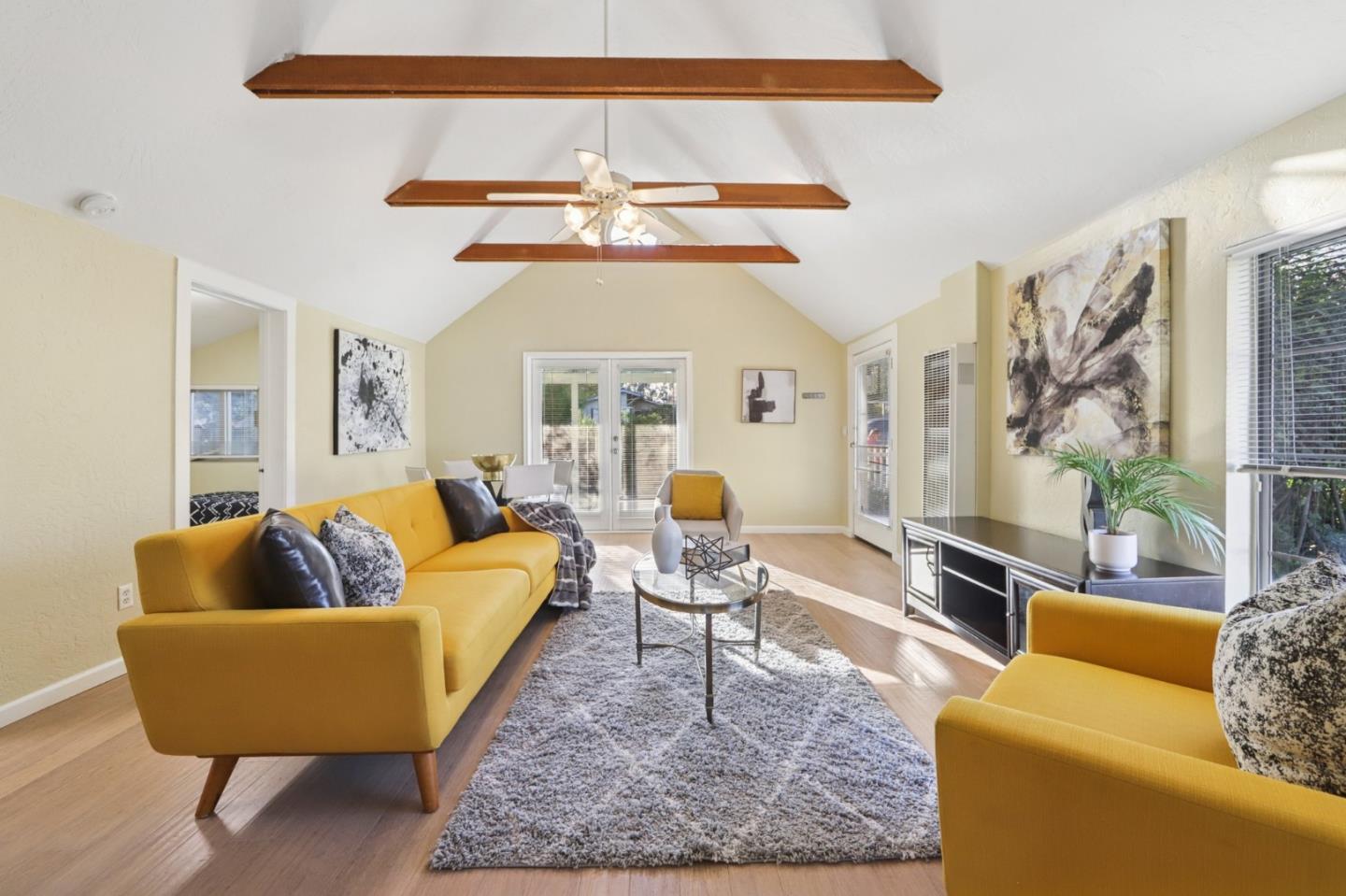 Detail Gallery Image 8 of 67 For 552 14th Ave, Santa Cruz,  CA 95062 - 2 Beds | 1 Baths
