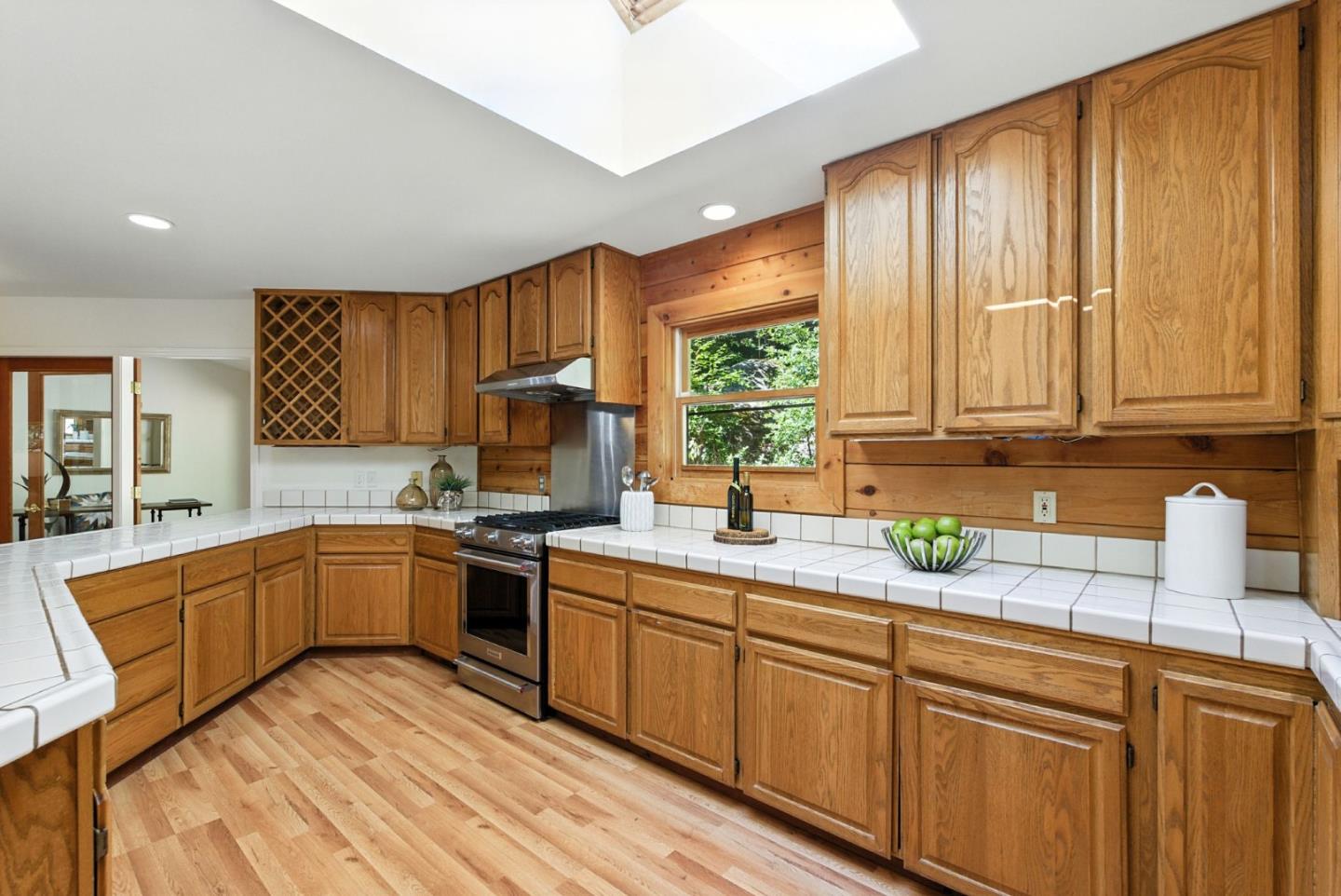 Detail Gallery Image 14 of 60 For 13890 Skyline Blvd, Woodside,  CA 94062 - 4 Beds | 3 Baths