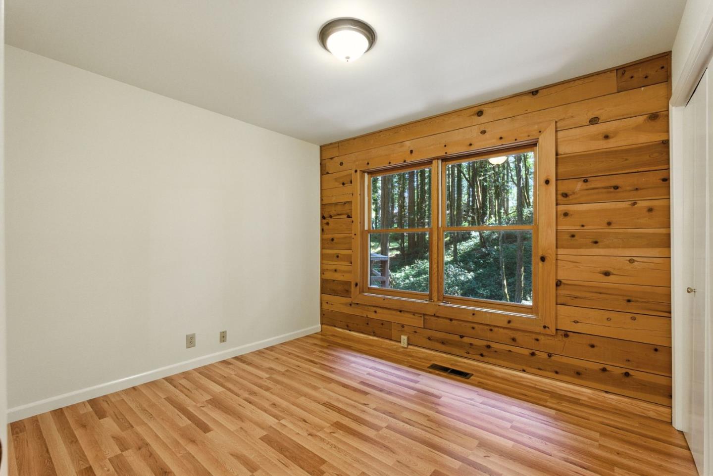 Detail Gallery Image 30 of 60 For 13890 Skyline Blvd, Woodside,  CA 94062 - 4 Beds | 3 Baths